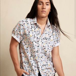 Banana Republic Men’s Floral Pattern Shirt
